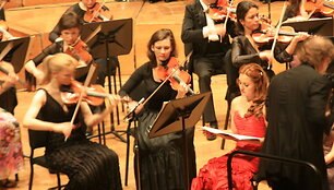 Veronika Žukaitė (centre) &bdquo;Bozar&ldquo; salėje 