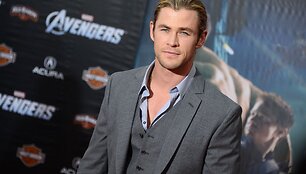 Chrisas Hemsworthas &scaron;venčia 30-ąjį gimtadienį