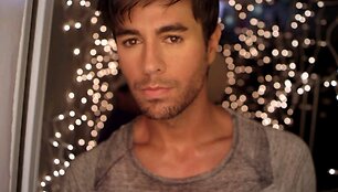 Enrique Iglesias dainos &bdquo;Turn The Night Up&ldquo; vaizdo klipe