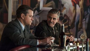 Mattas Damonas ir George'as Clooney filme „Brangenybių medžiotojai“
