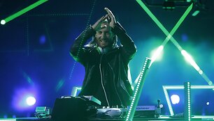 Davidas Guetta &scaron;venčia 46-ąjį gimtadienį