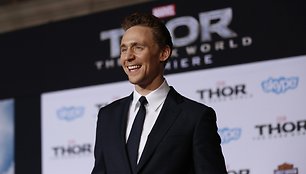 Tomas Hiddlestonas švenčia 33-iąjį gimtadienį