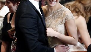 Bradley Cooperis ir Suki Waterhouse