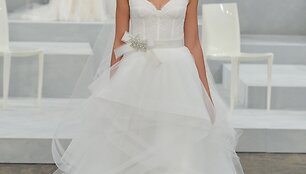 &bdquo;Monique Lhuillier&ldquo; kolekcijos modelis