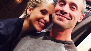 Sarah Michelle Gellar ir Freddie Prinze'as jaunesnysis