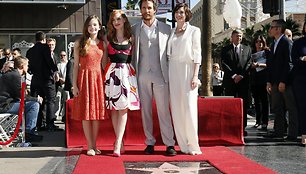 Mackenzie Foy, Jessica Chastain, Matthew McConaughey ir Anne Hathaway