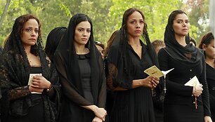 Serialas &bdquo;Apsukrios kambarinės&ldquo;