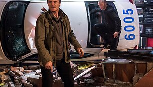 Liamas Neesonas ir Joelis Kinnamanas filme &bdquo;Bėgte visą naktį&ldquo;