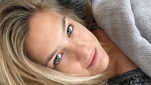 Bar Refaeli be makiažo