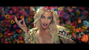 Beyonce vaizdo klipe „Hymn for the Weekend“ 