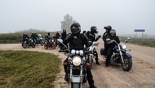 Labdaringos baikerių kelionės akimirka