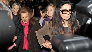 Liliane Bettencourt su dukra Francoise Bettencourt Meyers (2011 m.)