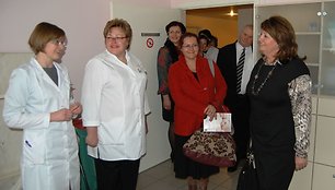 EP narė Vilija Blinkevičiūtė ir jos komandos nariai lankėsi Marijampolės ligoninėje.