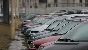 Už automobilių stovėjimą Karaliaus Mindaugo prospekte teks mokėti.