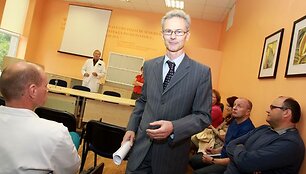 I&scaron; pradžių E.Vaitkus i&scaron;varė R.Kunicką, po to R.Kunickas i&scaron;varė E.Vaitkų. 