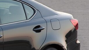 &bdquo;Lexus IS&ldquo; degalų bako dangtelis