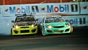 &bdquo;Scion tC&ldquo; ir &bdquo;Opel Speedster&ldquo;