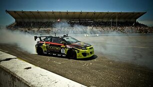 Tanneris Foustas ir buvęs jo drifto automobilis &bdquo;Scion tC&ldquo;