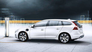 Hibridinis &bdquo;Volvo V60&ldquo;
