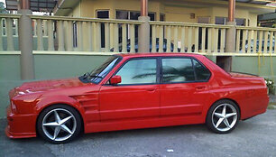 BMW 728i E23