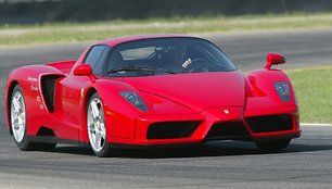 6. „Ferrari Enzo“