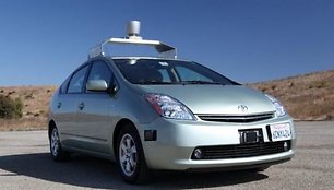 „Google“ bandomas „Toyota Prius“