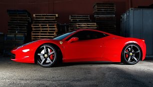 „Ferrari 458 Italia“ su „Vorsteiner“ ratlankiais