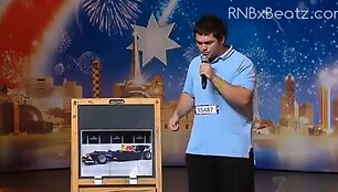 Automobilių garsus mėgdžiojantis Danielis