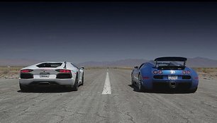 „Lamborghini Aventador“ ir „Bugatti Veyron“