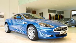 „Facebook“ gerbėjų sukurtas „Aston Martin DB9 1M“