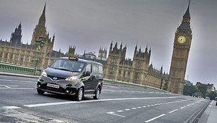 „Nissan NV200“: juodasis Londono taksi