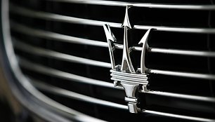 2. Maserati logo