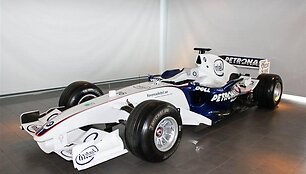 F-1 &bdquo;BMW Sauber&ldquo; bolidas