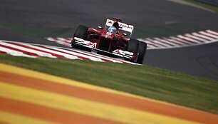 F-1 Indijos lenktynių kvalifikacijos akimirka