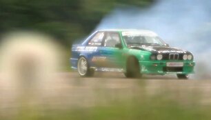 Olandas slysta BMW automobiliu