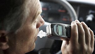 &bdquo;Volvo Trucks&ldquo; sunkvežimyje sumontuotas alkotesteris