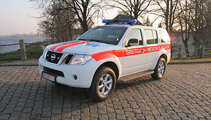 „Nissan Pathfinder“ greitosios pagalbos automobilis