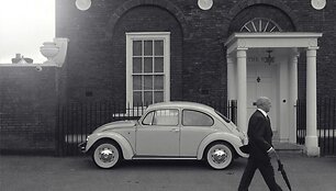 Automobilis Londono gatvėje