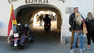 Vilniaus evangelikų liuteronų bažnyčioje palaiminta Lietuvos motociklistų klubo vėliava