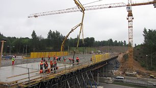 Viadukas virš Žirnių gatvės