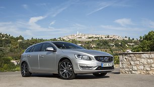 „Volvo V60“