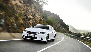 „Lexus GS 300h F Sport“