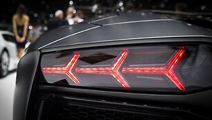 &bdquo;Lamborghini Aventador&ldquo; Ženevos automobilių parodoje