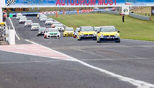 &bdquo;Volkswagen Castrol Cup&ldquo; lenktynės Čekijoje