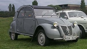 „Citroen 2CV“