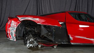 Sudaužytas &bdquo;Ferrari Enzo&ldquo;