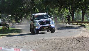 Dėl avarijos nutrauktas Dakaro ralio prologas