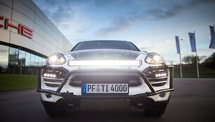 Rekordinėje kelionėje naudojamas &bdquo;Porsche Cayenne&ldquo;