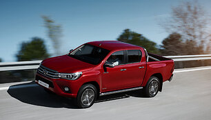 A&scaron;tuntos kartos &bdquo;Toyota Hilux&ldquo;
