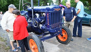 1938 m. traktorius „Fordson“